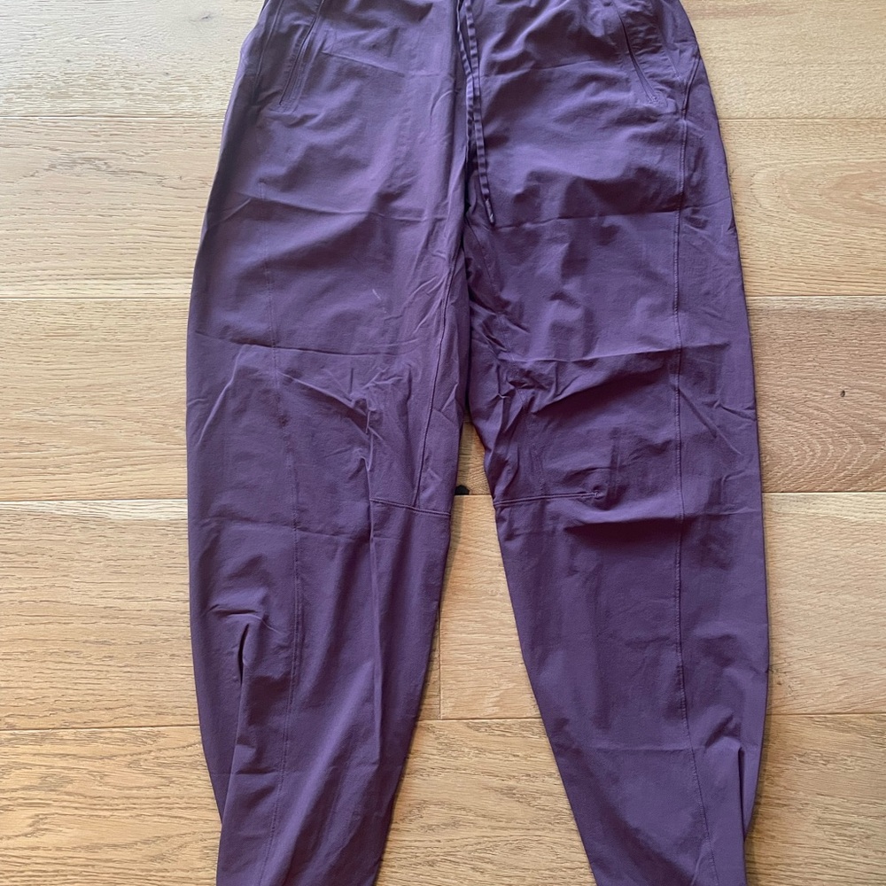 Lululemon license to train high rise jogger.